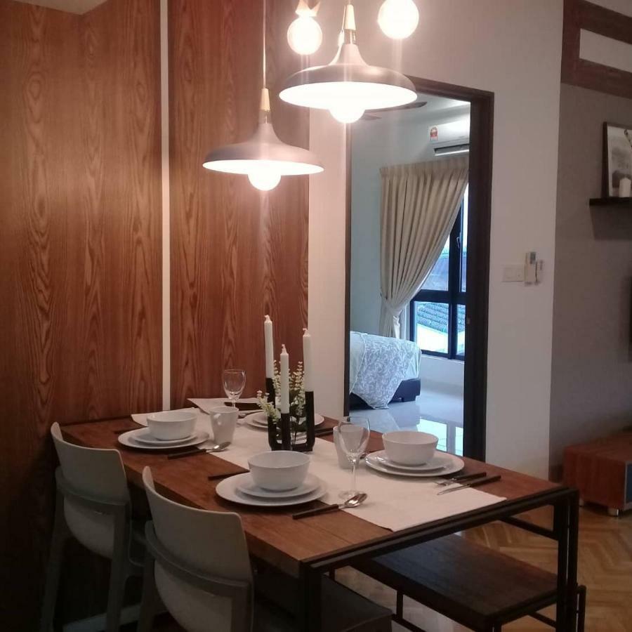 Adore Homestay@Emira Seksyen 13 Shah Alam, Msu, Stadium, Aeon Mall Екстер'єр фото
